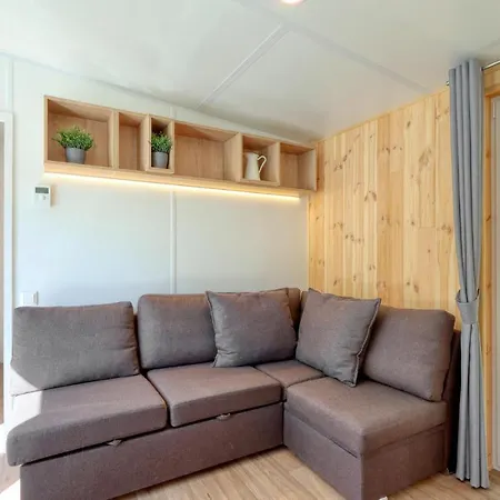 Tiny Haus 40 Am Brombachsee Holiday home Pleinfeld